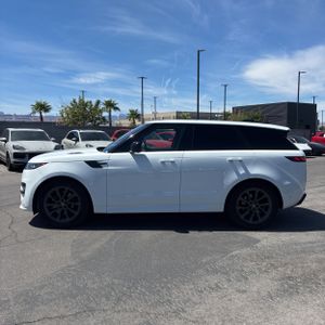 صورة 3 لـ 2024 LAND Rover RANGE ROVER SPORT P400 DYNAMIC SE