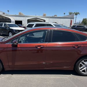 صورة 4 لـ 2015 FORD FUSION SE
