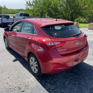HYUNDAI ELANTRA GT BASE - 4