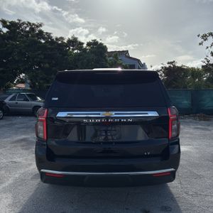 صورة 7 لـ 2023 Chevrolet SUBURBAN LT