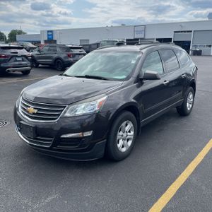 2015 Chevrolet TRAVERSE LS — фото 1