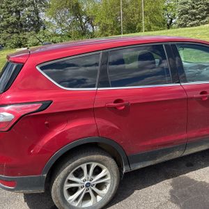 FORD ESCAPE SE - 9