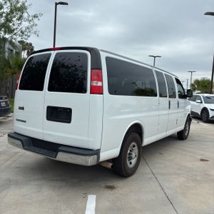 CHEVROLET EXPRESS LT 3500 - 8