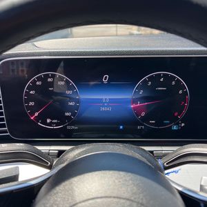 2025 Mercedes-BENZ GLE — миниатюра 39