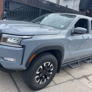 NISSAN FRONTIER CREW CAB PRO-4X 4X4 - 2