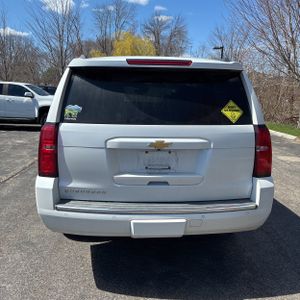 CHEVROLET SUBURBAN - 5