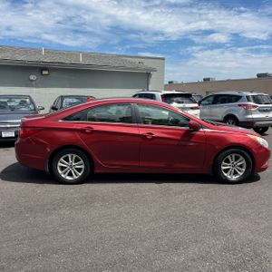 2011 Hyundai SONATA GLS — фото 10