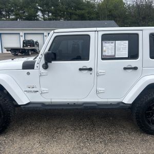 JEEP WRANGLER JK UNLIMITED SAHARA - 4