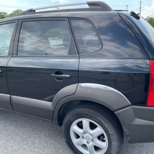 HYUNDAI TUCSON LX - 6