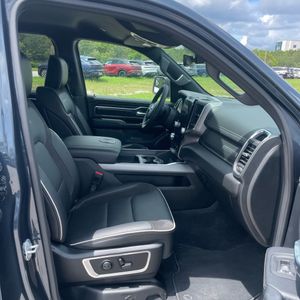 2026 RAM 1500 LARAMIE CREW CAB 4X4 5'7" BOX — миниатюра 32