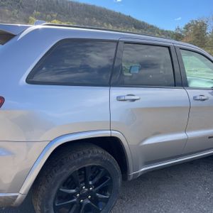 JEEP GRAND CHEROKEE ALTITUDE - 9