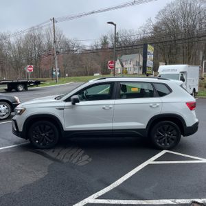 VOLKSWAGEN TAOS S 4MOTION - 3