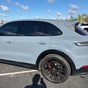 PORSCHE CAYENNE GTS - 6