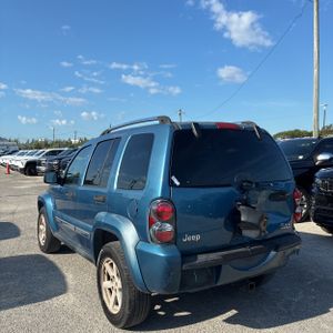 JEEP LIBERTY LIMITED - 4