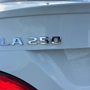 2018 Mercedes-BENZ CLA — миниатюра 23