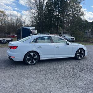 AUDI A4 2.0T PREMIUM - 10
