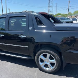 CHEVROLET AVALANCHE LTZ BLACK DIAMOND - 6