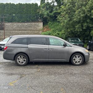 صورة 10 لـ 2011 Honda ODYSSEY EX