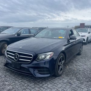 MERCEDES-BENZ E-CLASS - 1