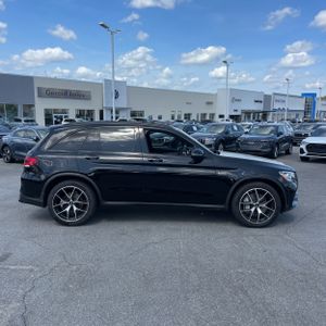 MERCEDES-BENZ GLC AMG - 10