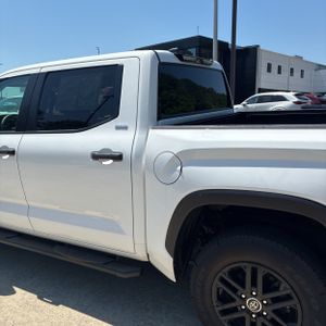 TOYOTA TUNDRA - 6