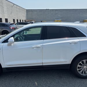 2017 Cadillac XT5 LUXURY — фото 4