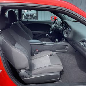 صورة مصغرة 32 لـ 2022 Dodge CHALLENGER SXT