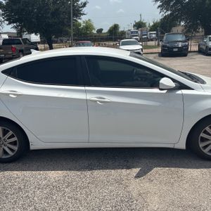 2014 Hyundai ELANTRA SE 照片 11