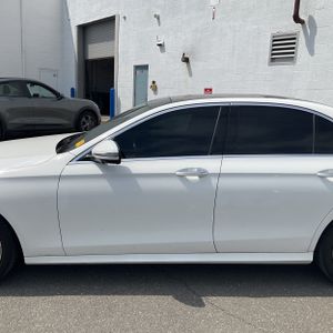 MERCEDES-BENZ E-CLASS - 4