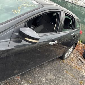 FORD FOCUS SE - 4