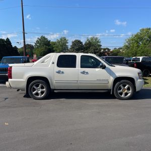 CHEVROLET AVALANCHE LTZ BLACK DIAMOND - 10