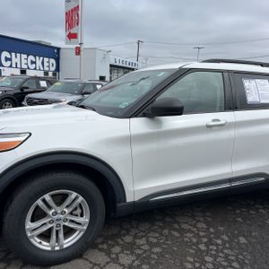 FORD EXPLORER XLT - 2