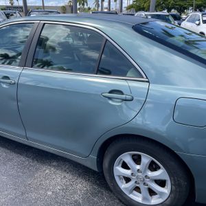 Toyota Camry Base - 6