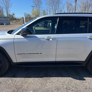 JEEP GRAND CHEROKEE L LIMITED - 4