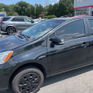 2012 Toyota PRIUS C TWO — фото 2