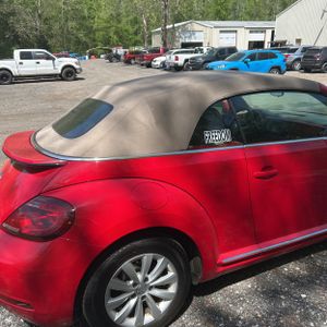 VOLKSWAGEN BEETLE CONVERTIBLE 2.0T S - 8