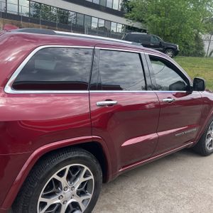 JEEP GRAND CHEROKEE OVERLAND - 9