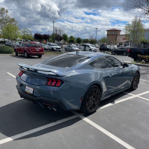 FORD MUSTANG GT PREMIUM - 8