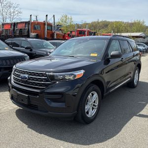 FORD EXPLORER XLT - 1