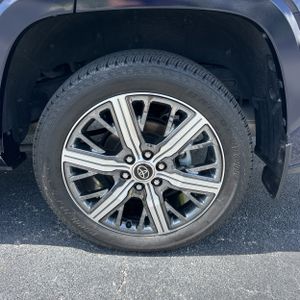 2023 Toyota SEQUOIA CAPSTONE — миниатюра 18