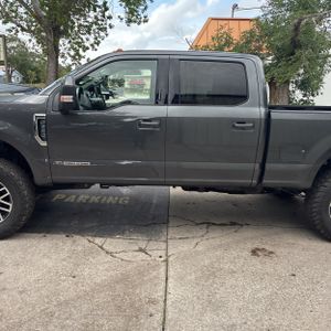FORD F-350 SUPER DUTY LARIAT - 4