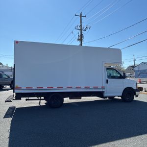 CHEVROLET EXPRESS 3500 - 10