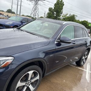 MERCEDES-BENZ GLC - 2