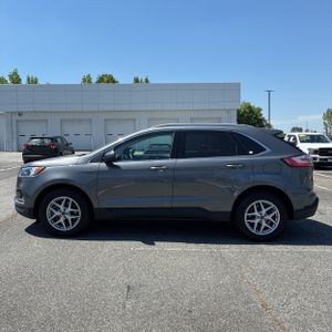 FORD EDGE SEL - 3