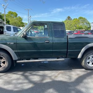 FORD RANGER XLT - 4