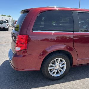 DODGE GRAND CARAVAN - 9