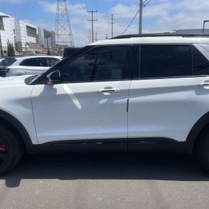 FORD EXPLORER ST - 4