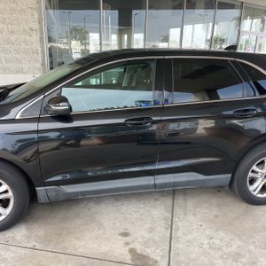FORD EDGE SEL - 4