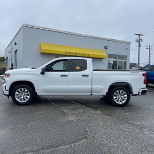 2020 Chevrolet SILVERADO 1500 CUSTOM photo 3