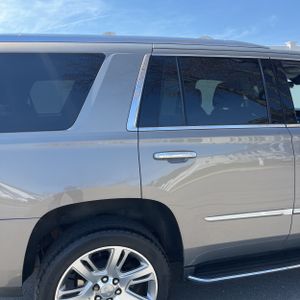 CADILLAC ESCALADE LUXURY - 9